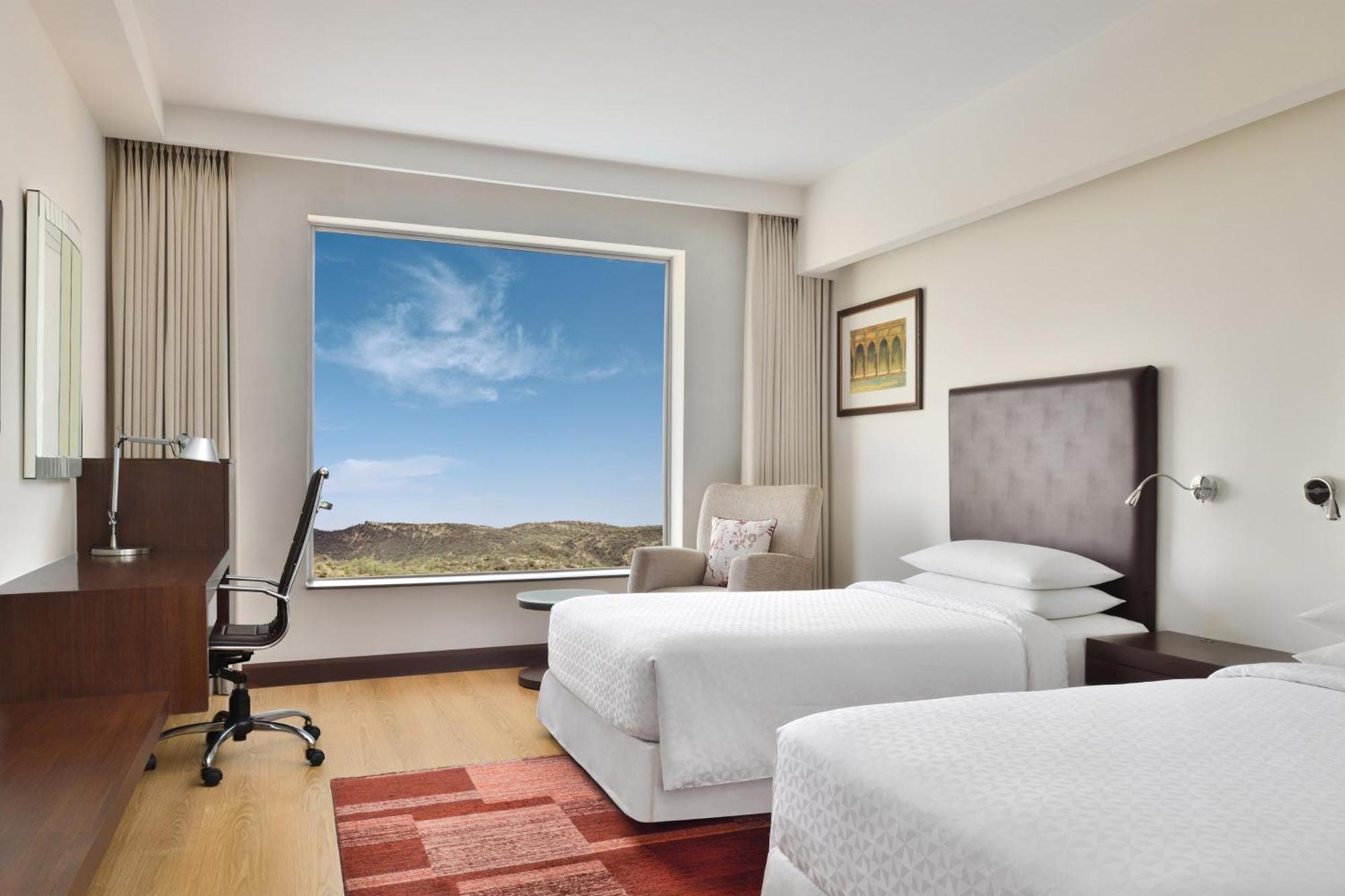โฟร์ พอยต์ บาย เชอราตัน ชัยปุระ ซิตี้สแควร์ Hotel ภายนอก รูปภาพ