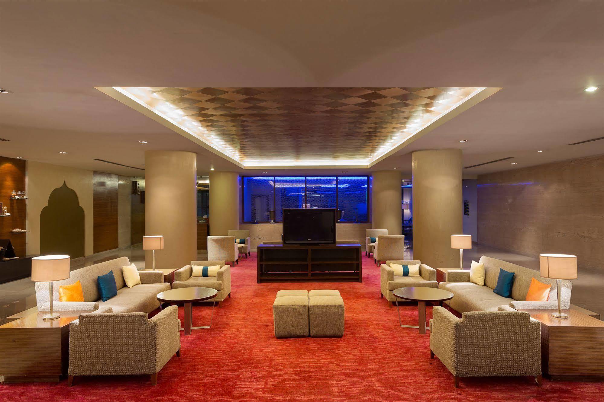 โฟร์ พอยต์ บาย เชอราตัน ชัยปุระ ซิตี้สแควร์ Hotel ภายนอก รูปภาพ